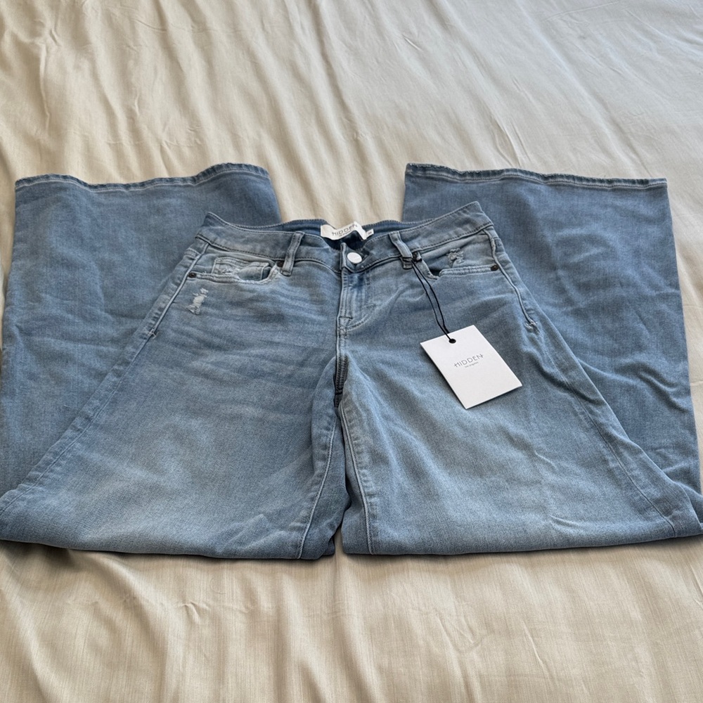 Hidden Jeans